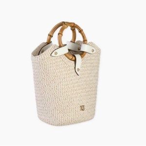 Mini Tote Bag is the cute little it bag you need for Spring and Summer! ☀️⚓️💓